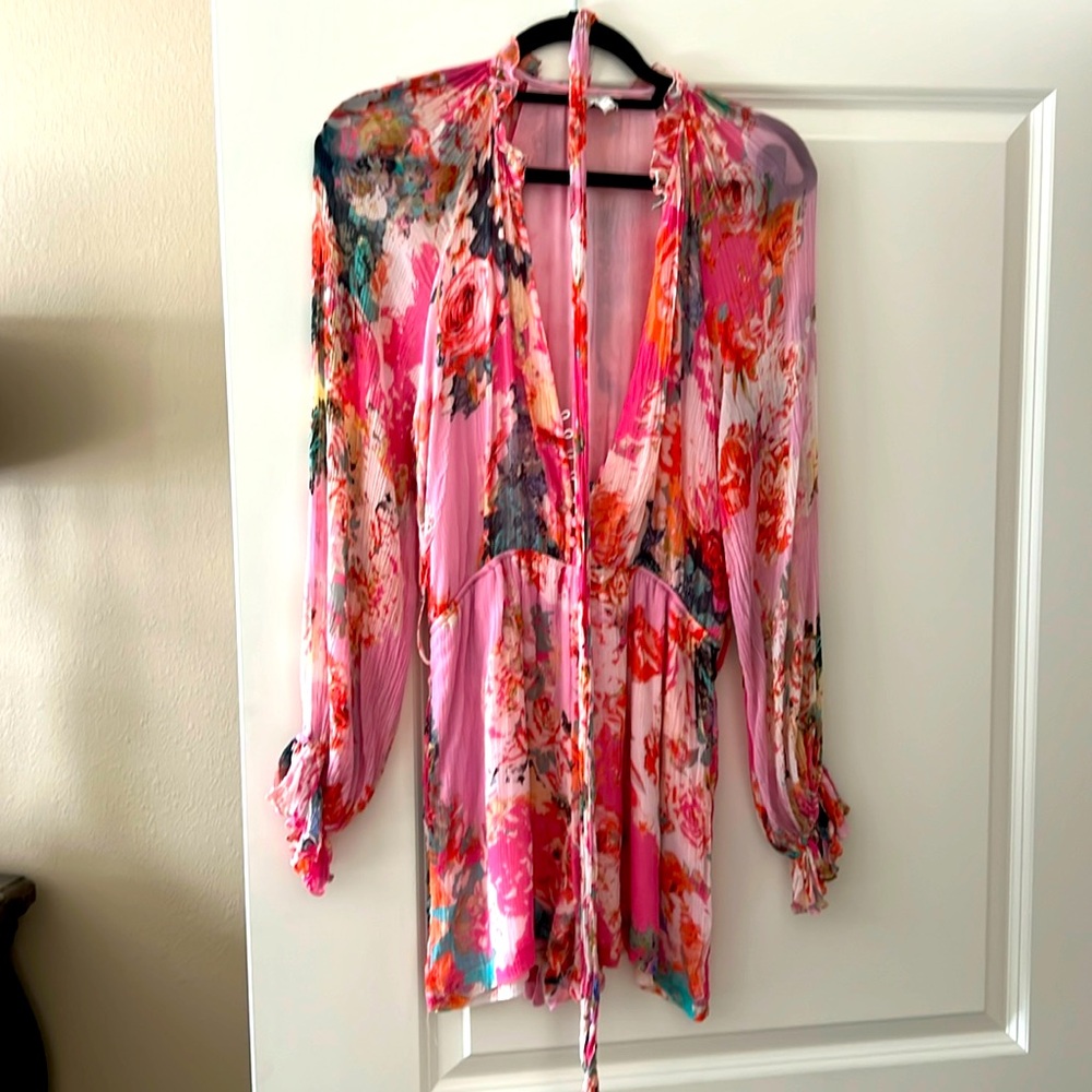 Hemant and Nandita x Revolve Sage Romper Sz S L Pink Floral.  Beautiful!!!